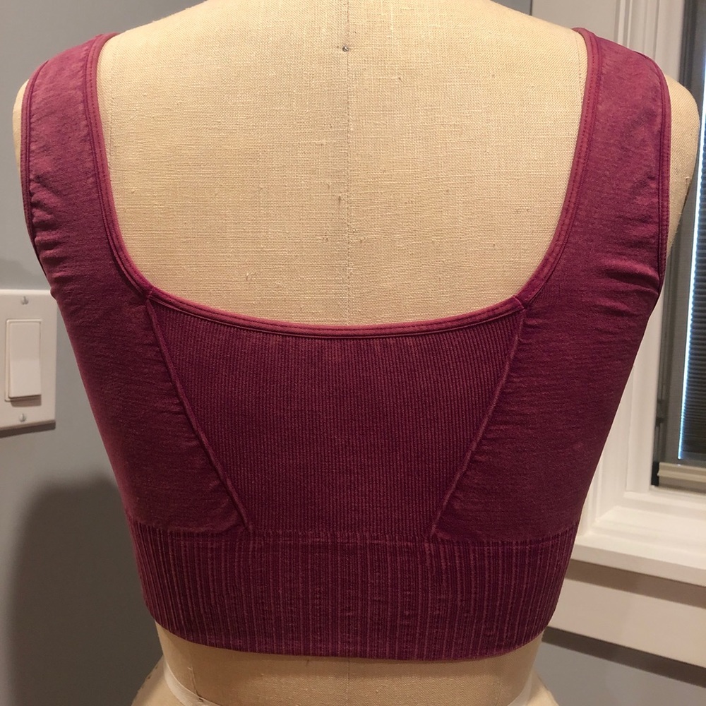 Free People Movement Rounded Square Neck Raspberry Seamless Bralette M/L - Picture 4 of 6